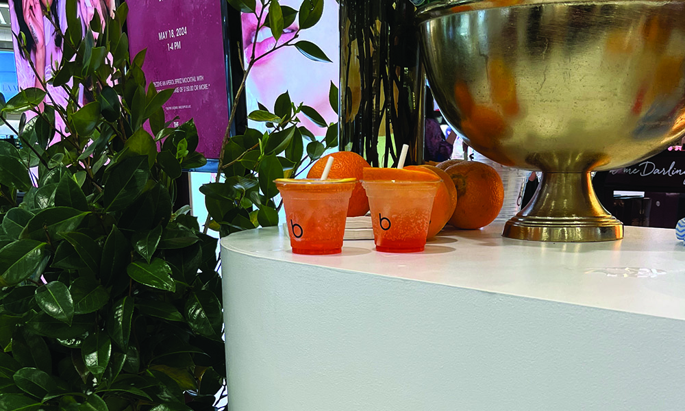 Cocktail cart hire service from Woofys